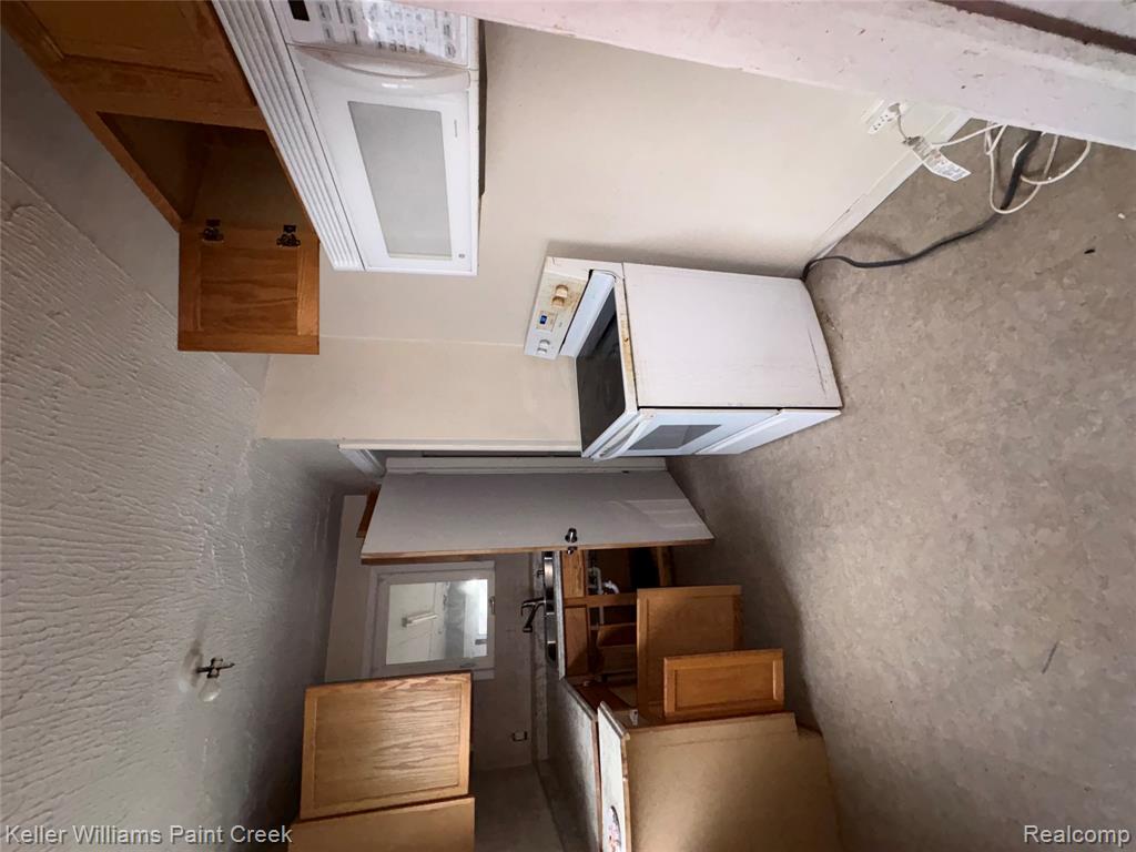 20083 Bradford Street, Detroit, MI 48205 — Photo 5