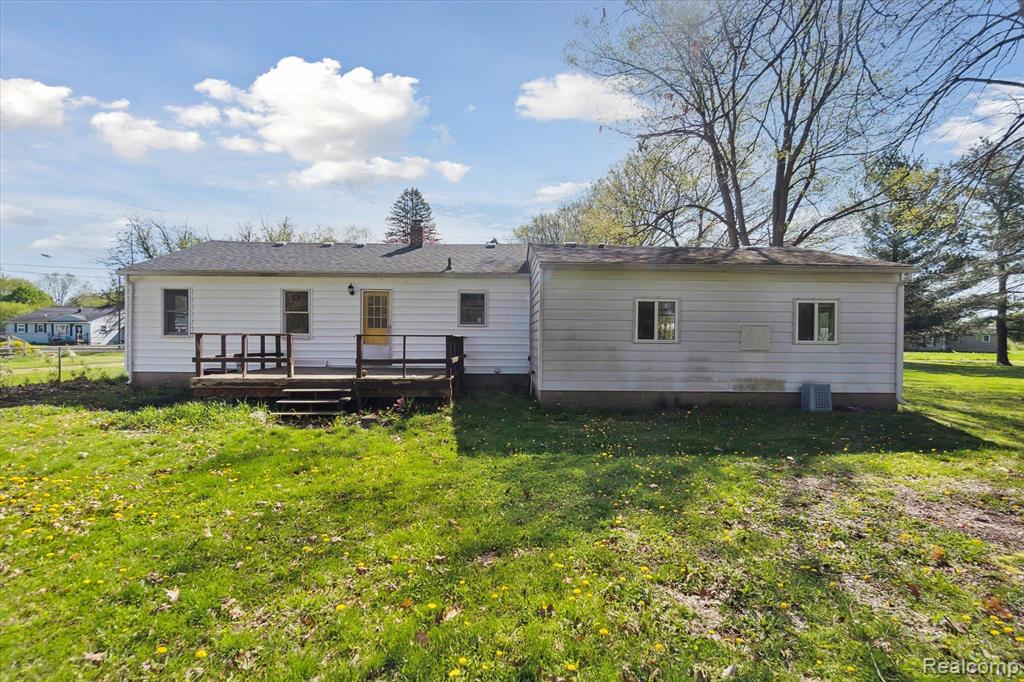 5407 Country Lane, Flint, MI 48506 — Photo 30
