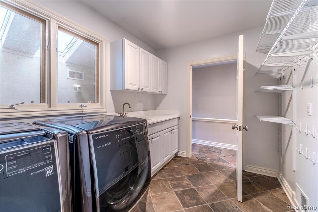 591 Rudgate Road, Bloomfield Hills, MI 48304 — Photo 21