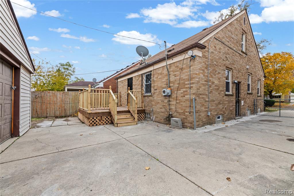 19478 Winthrop Street, Detroit, MI 48235 — Photo 28