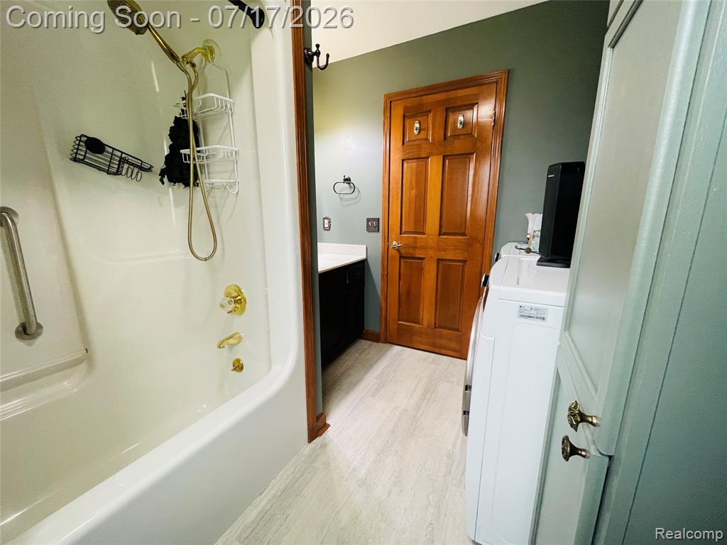 810 E Liberty Street, Chesaning, MI 48616 — Photo 18