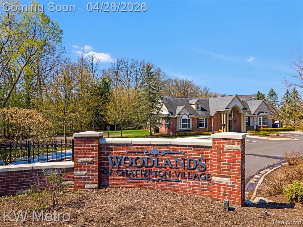 47592 Pembroke Drive, Canton, MI 48188 — Photo 11