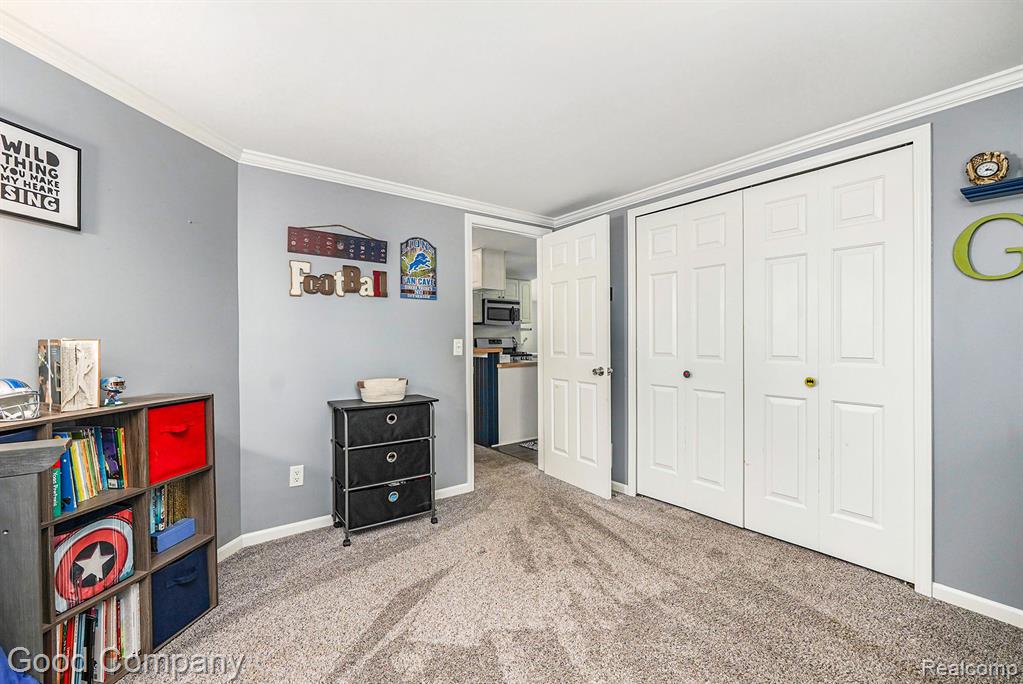 47595 Frederick Road, Shelby Twp, MI 48317 — Photo 16