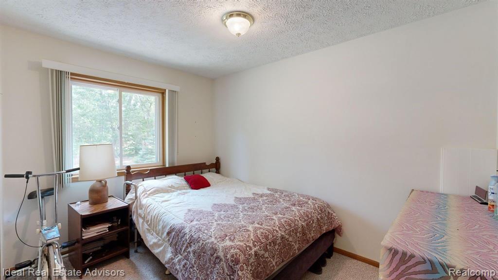 7215 TUSCARORA Circle, Indian River, MI 49749 — Photo 39