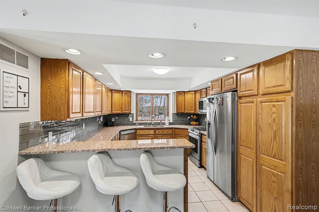3172 Shadow Brook Lane, Pinckney, MI 48169 — Photo 10