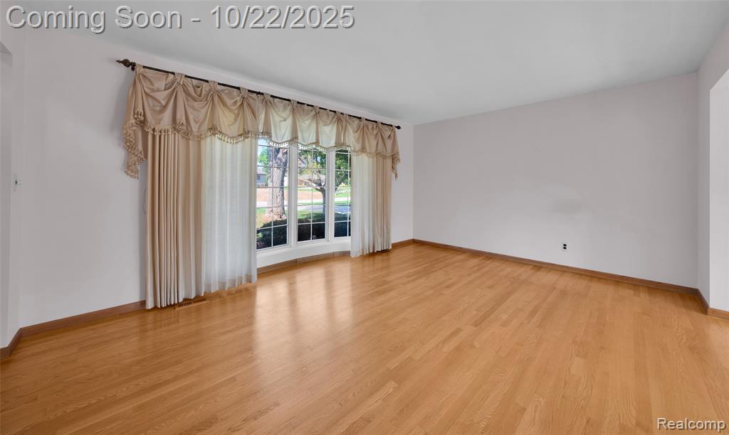 3996 Araby Court, Highland, MI 48356 — Photo 46