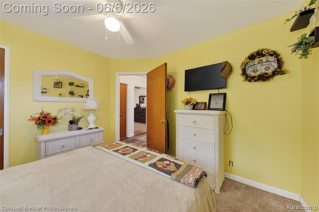 373 Tilmor Drive, Waterford, MI 48328 — Photo 27