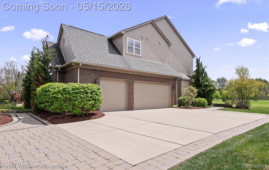 57201 Meadowcreek Circle S, South Lyon, MI 48178 — Photo 53