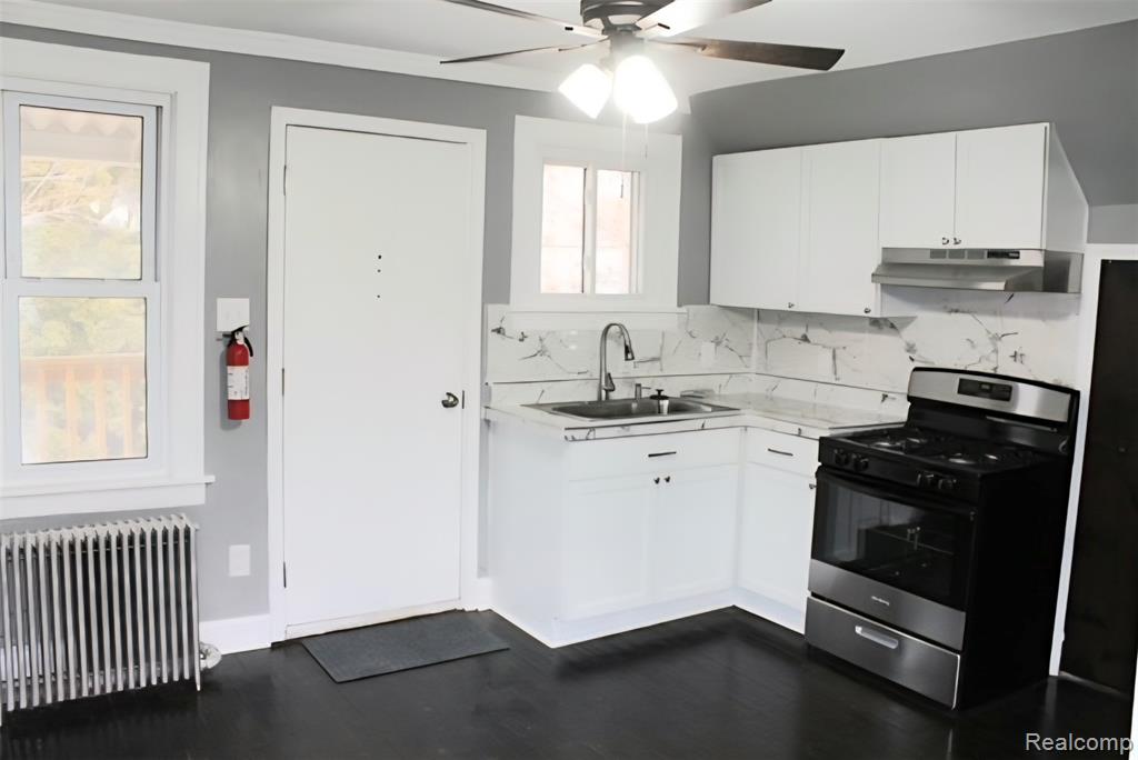 876 Vinewood Street, Wyandotte, MI 48192 — Photo 19