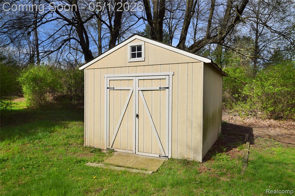 1455 Sun Terrace Drive, Flint, MI 48532 — Photo 18
