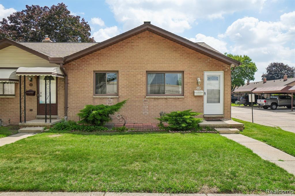8401 18 Mile Road, 112, Sterling Heights, MI 48313 — Photo 3