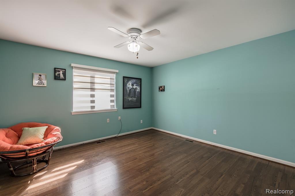 4930 Fox Chase Drive, White Lake, MI 48383 — Photo 43