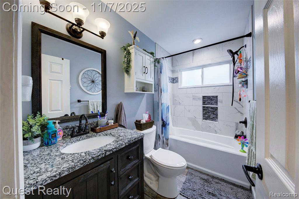 9013 Oporto Street, Livonia, MI 48150 — Photo 15