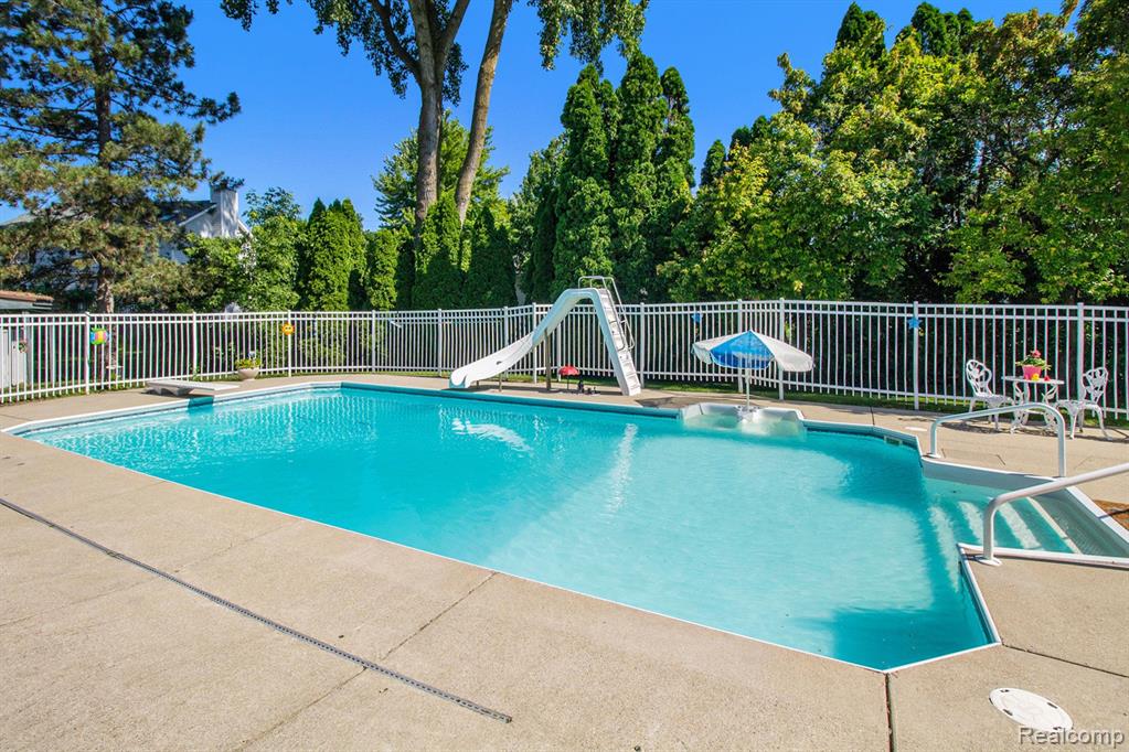5664 CHESTNUT HILL Drive, Clarkston, MI — Photo 17