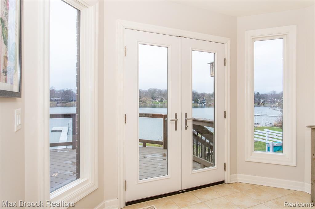 7080 Colony Drive, West Bloomfield, MI 48323 — Photo 22