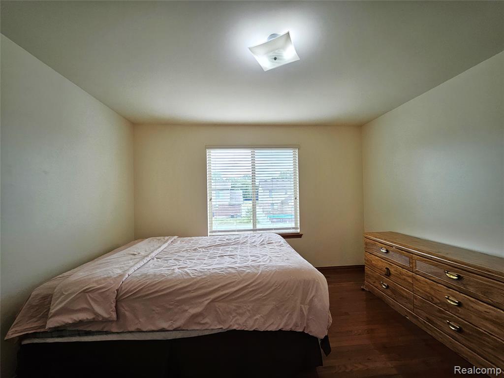 15801 Toulouse, Fraser, MI 48026 — Photo 18