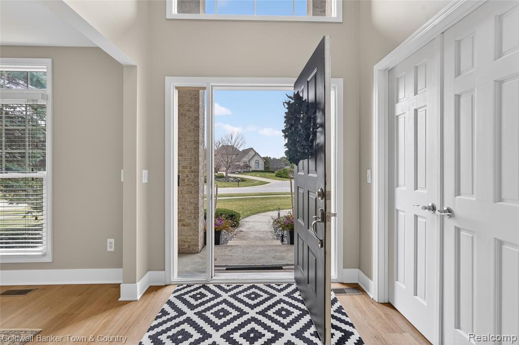 480 NAIRN Circle, Highland, MI — Photo 4