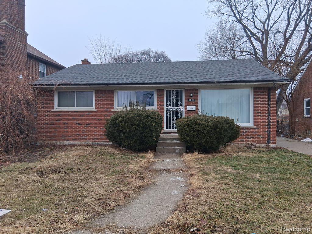 8791 E Outer Drive, Detroit, MI 48213 — front exterior