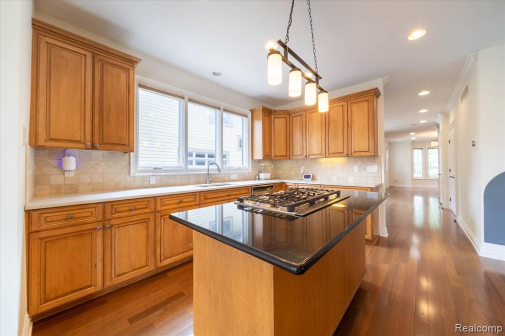 717 S Kenwood Avenue, Royal Oak, MI 48067 — Photo 10