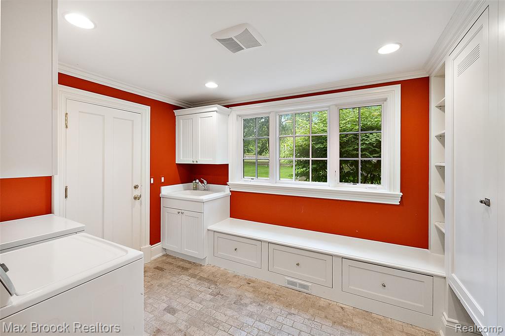 760 Lone Pine Road, Bloomfield Hills, MI 48304 — Photo 25