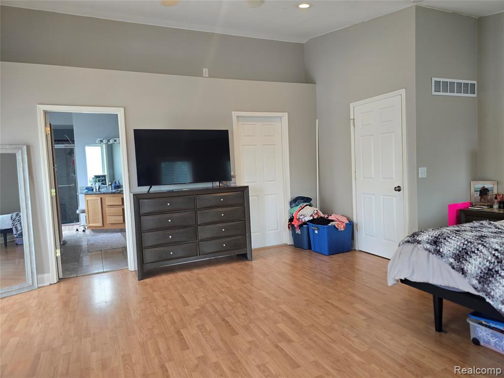 135 N Haven Street, Novi, MI 48377 — Photo 27