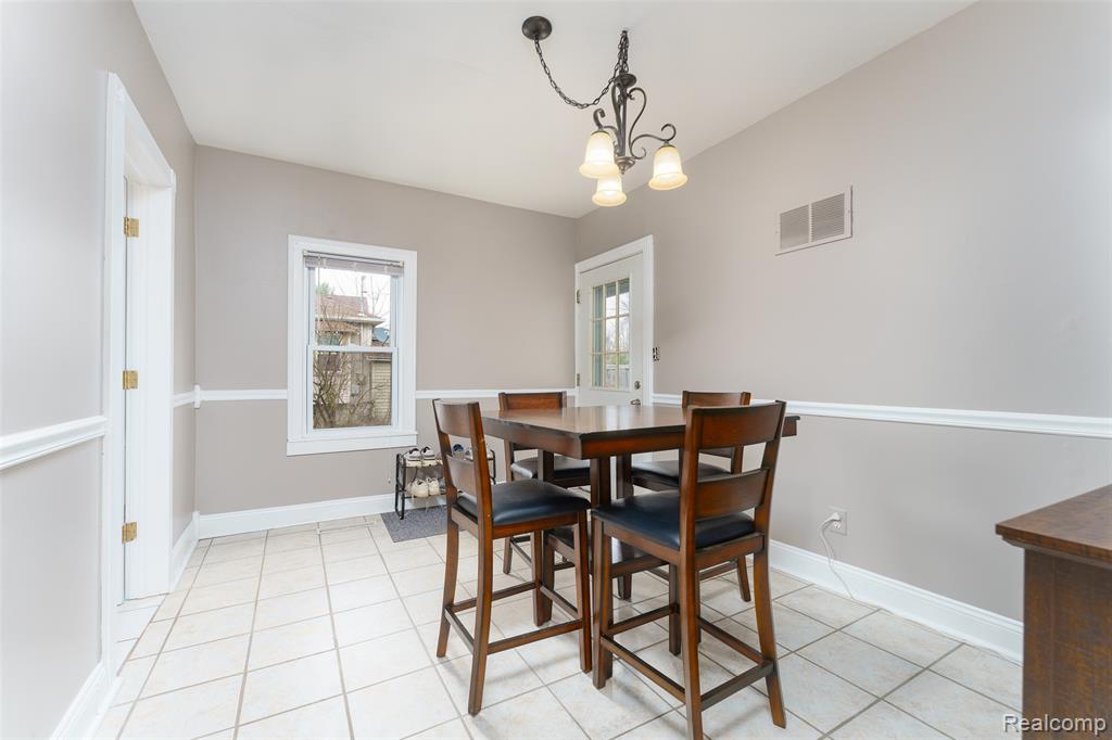 407 S Cedar Street, Williamston, MI 48895 — Photo 8