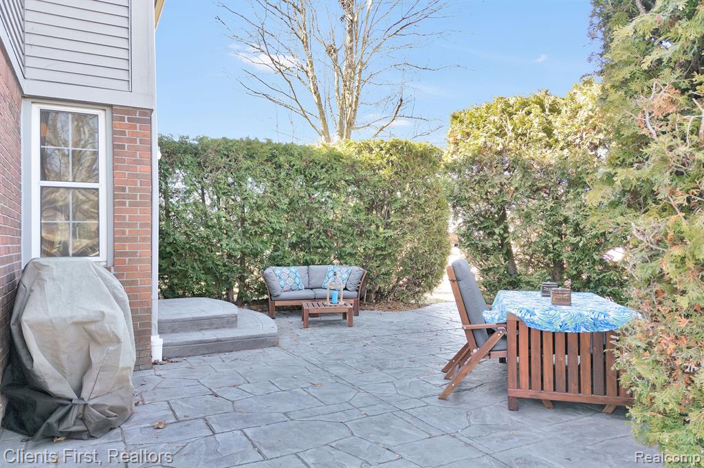 46408 DOUBLETREE Road, Canton, MI 48187 — Photo 4