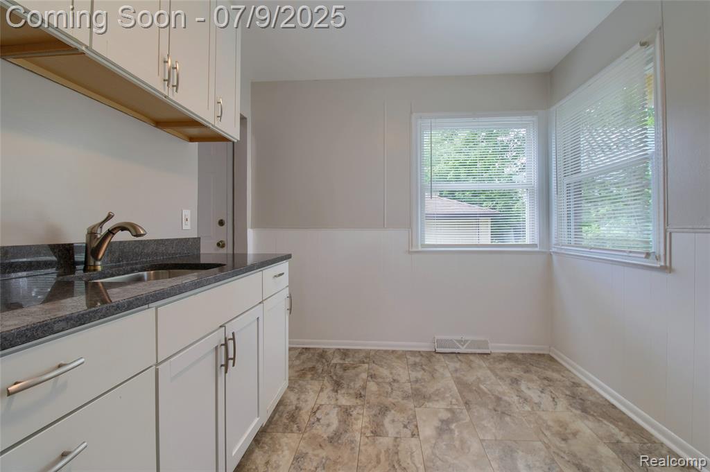 7218 Theut Avenue, Warren, MI 48091 — Photo 8