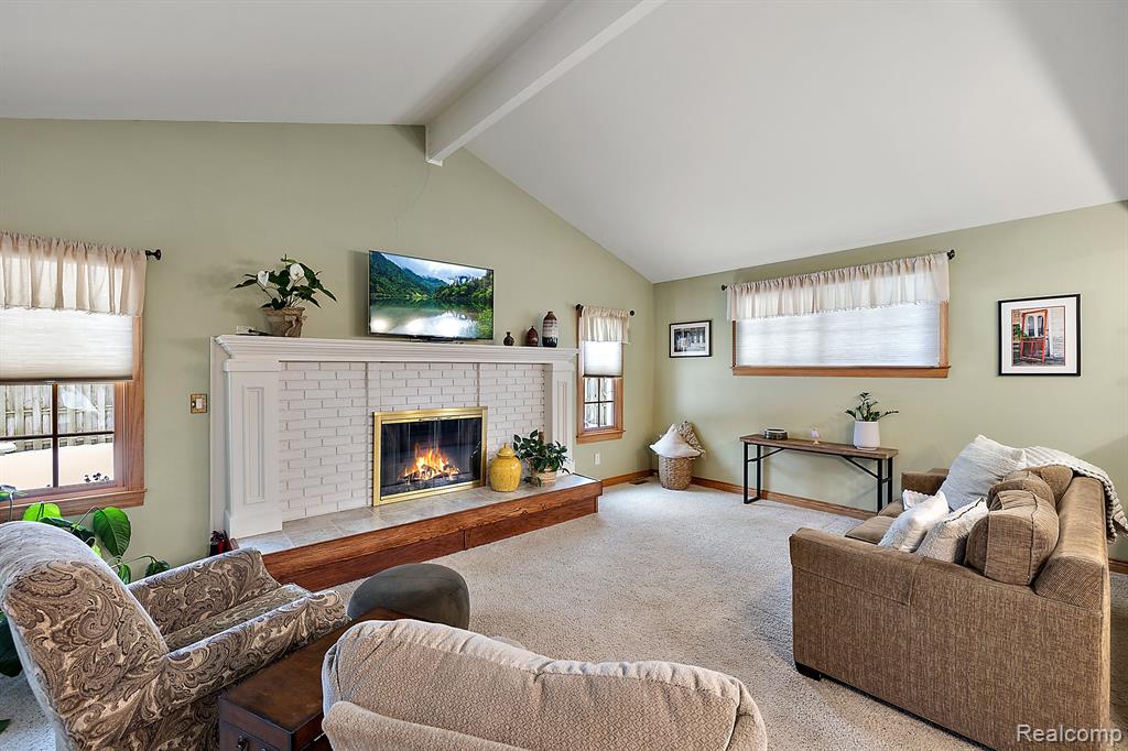 813 ABBEY Lane, Milford, MI 48381 — Photo 11