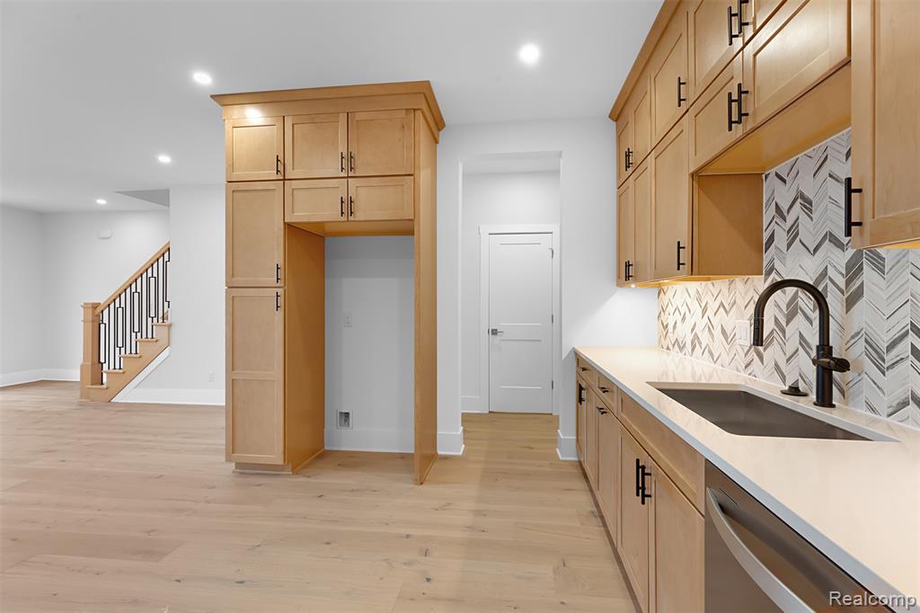 412 S Center Street, Northville, MI 48167 — Photo 11