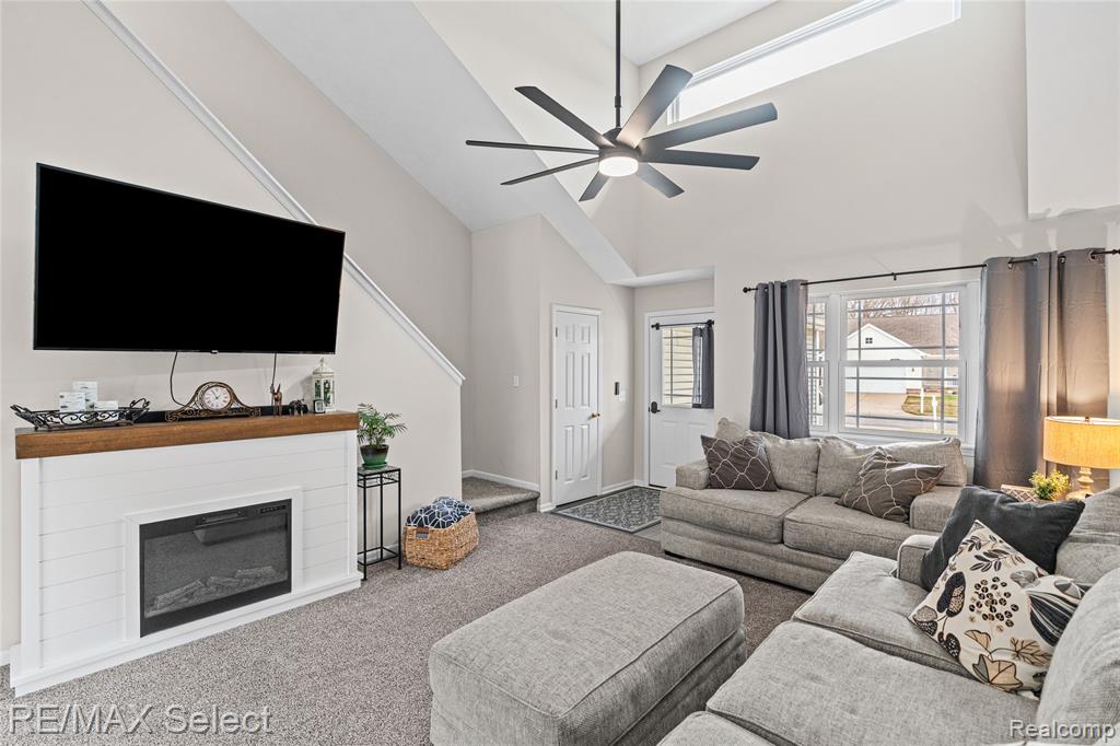 185 Laura Lane, Linden, MI 48451 — Photo 21