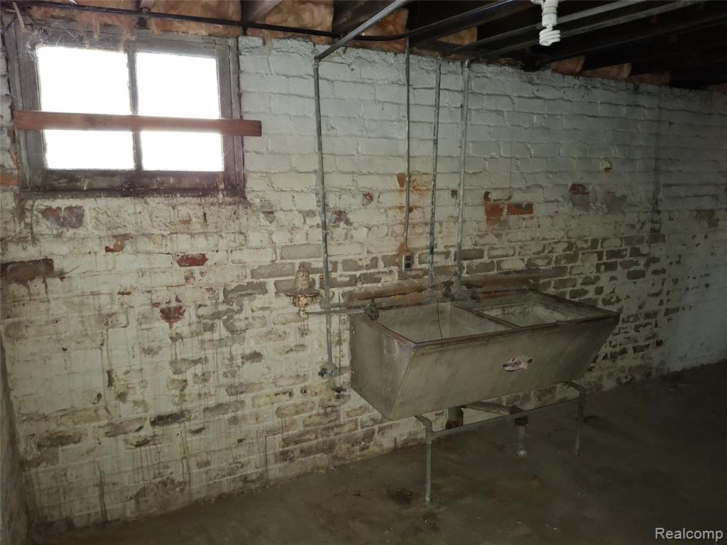 253 Grove Street, Highland Park, MI 48203 — Photo 36
