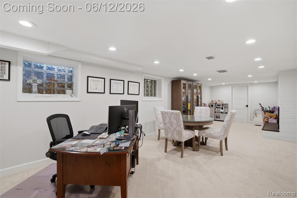 6998 Meadowlake Road, Bloomfield Hills, MI 48301 — Photo 30