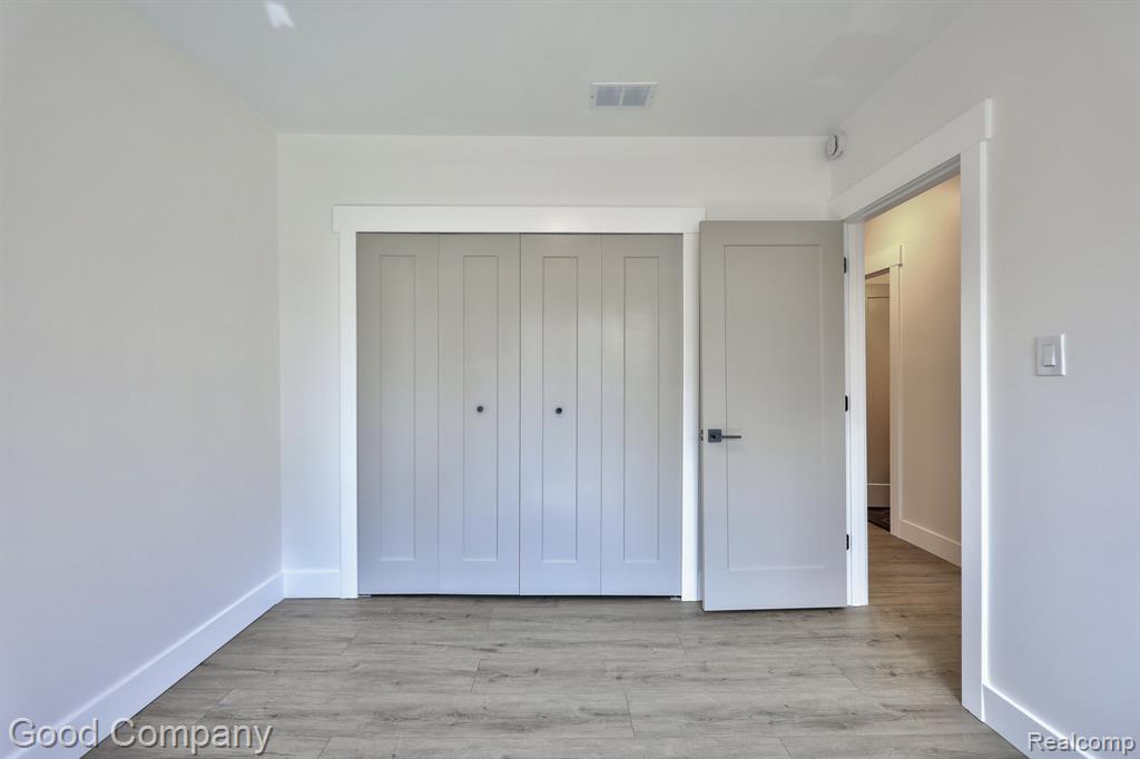 24250 Majestic Street, Oak Park, MI 48237 — Photo 45