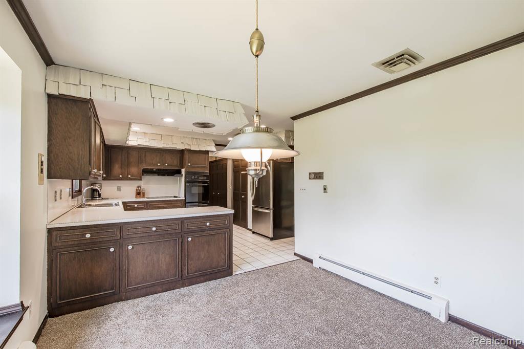 6674 Balmoral Terrace, Clarkston, MI — Photo 9