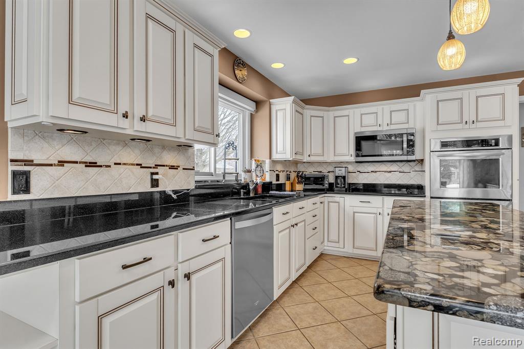 48123 Covington Court, Canton, MI, 48187