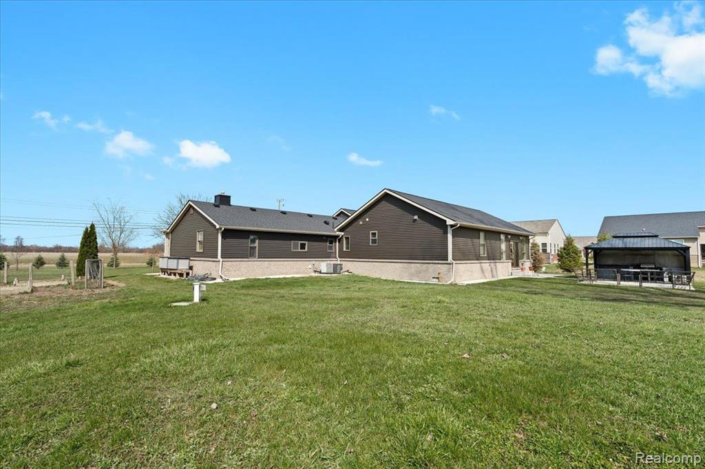 4075 BARR Road, Canton, MI 48188 — Photo 36