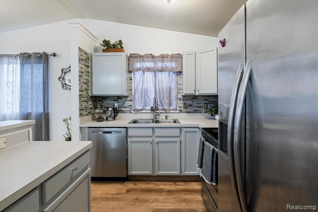 9542 Overlook Court, Grand Blanc, MI 48439 — Photo 10