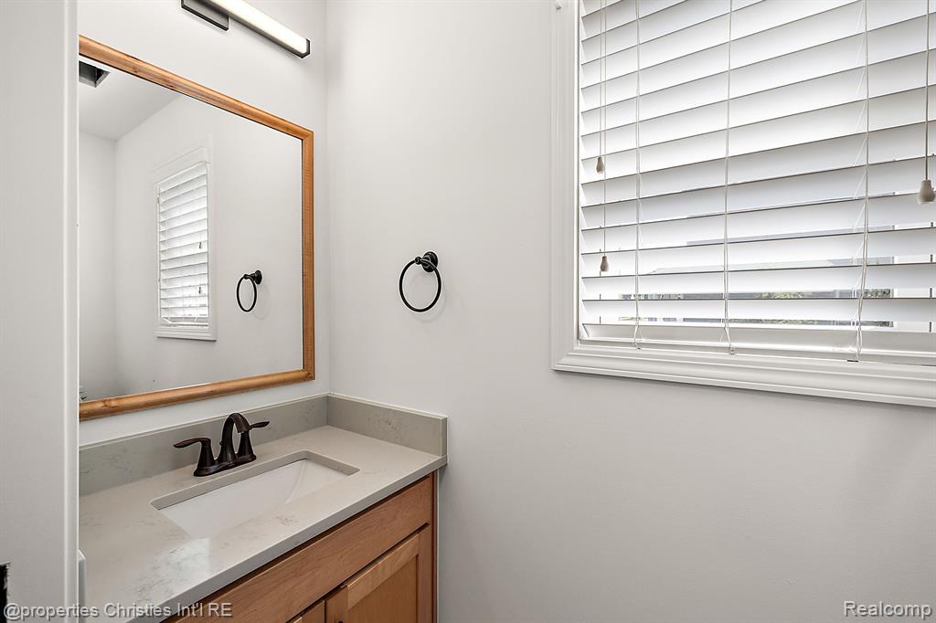 4125 S Newton Road, Commerce Twp, MI 48390 — Photo 18