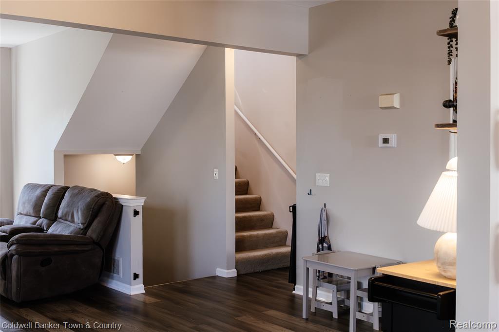 714 Eagle Drive, Fenton, MI 48430 — Photo 10