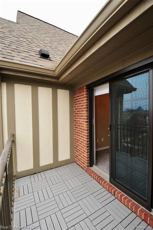 26 Pointe Park Place, 303, Grosse Pointe Park, MI 48230 — Photo 32
