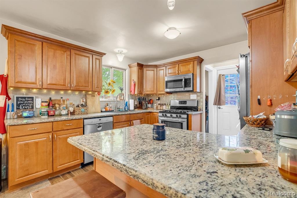 22655 W Main Street, Armada, MI — Photo 17