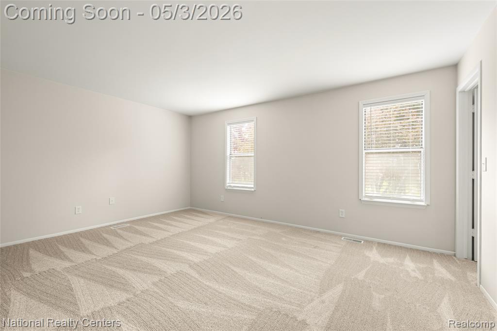 35963 Fair Oaks Court Court, Farmington, MI 48331 — Photo 21