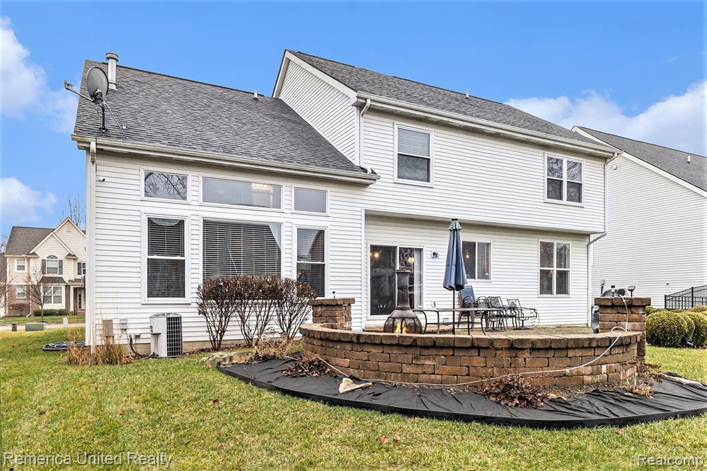 1304 YOSEMITE VALLEY Drive, Milford, MI 48381 — Photo 5