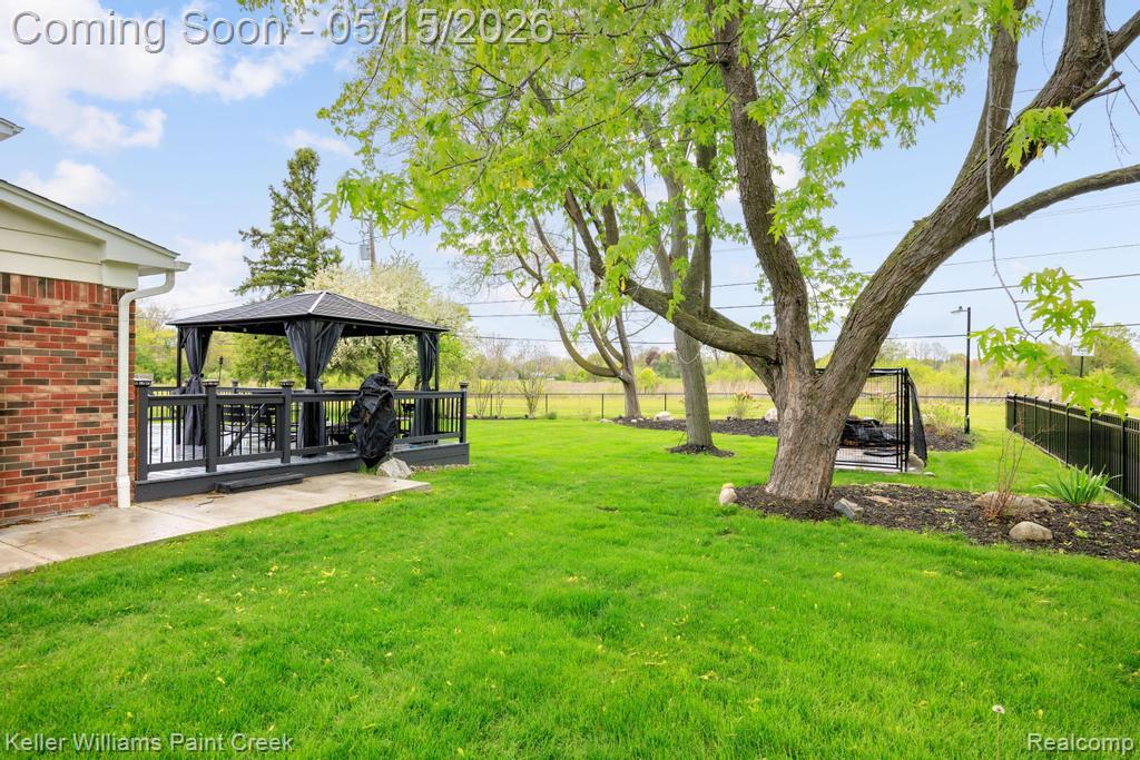 1195 Ashley Drive, Troy, MI 48085 — Photo 36