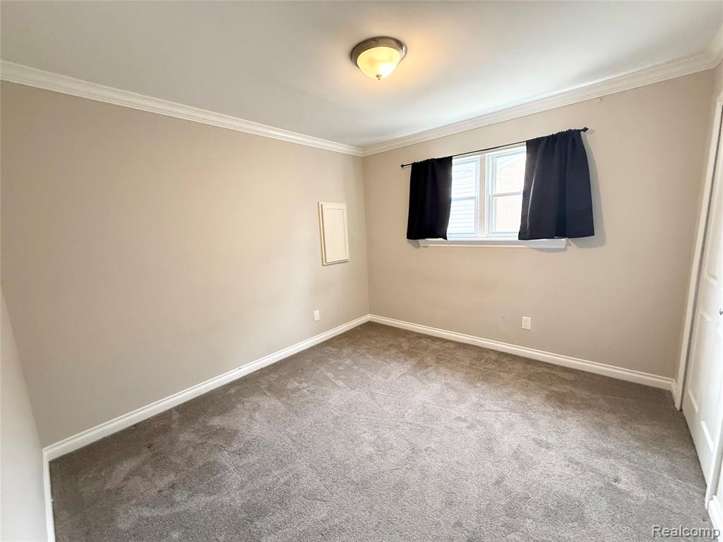 8210 Liberty Boulevard, Westland, MI — Photo 13