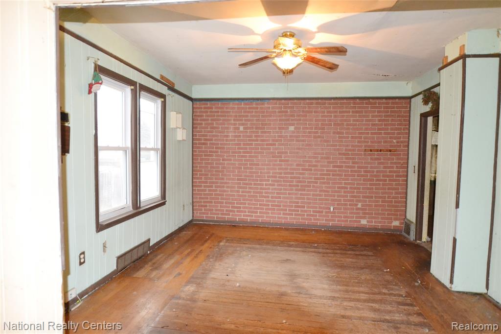 757 Orchard Street, Wyandotte, MI 48192 — Photo 7