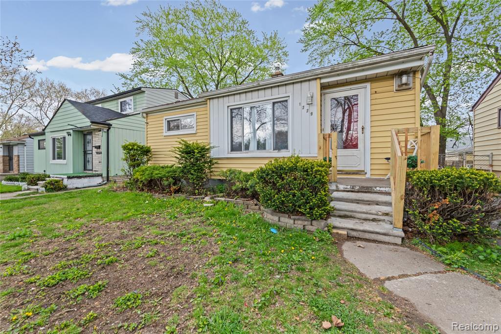 1229 S Deacon Street, Detroit, MI 48217 — Photo 2