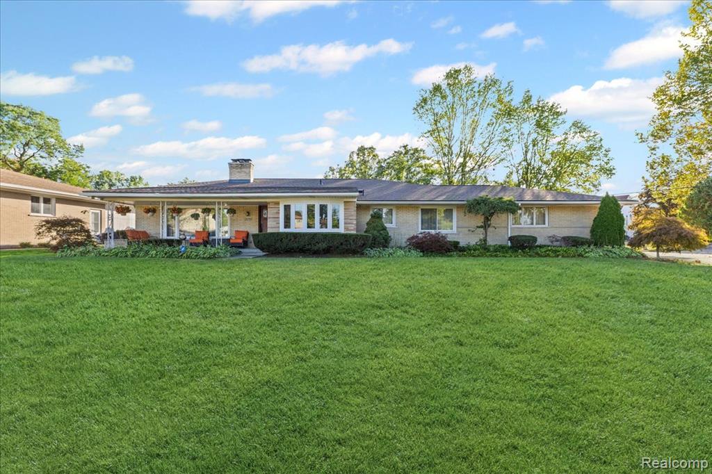 28791 Sunset Boulevard W, Lathrup Village, MI 48076 — Photo 2