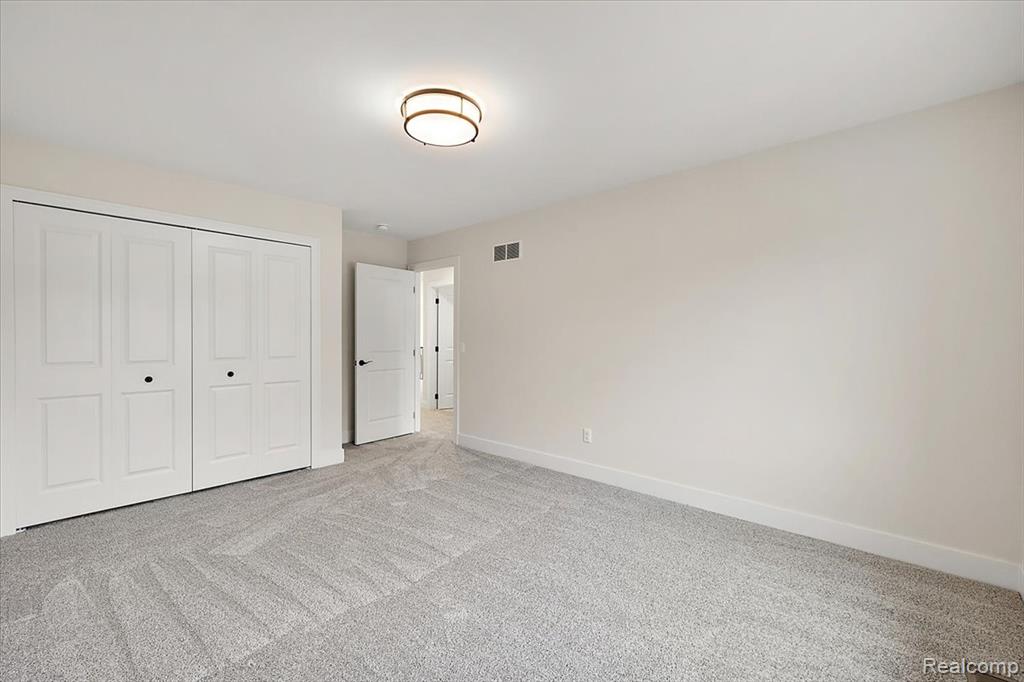 50318 Mistwood Drive, Macomb, MI 48042 — Photo 38